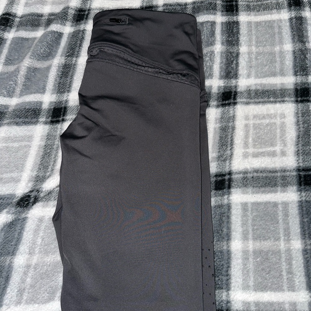 Athletic leggings